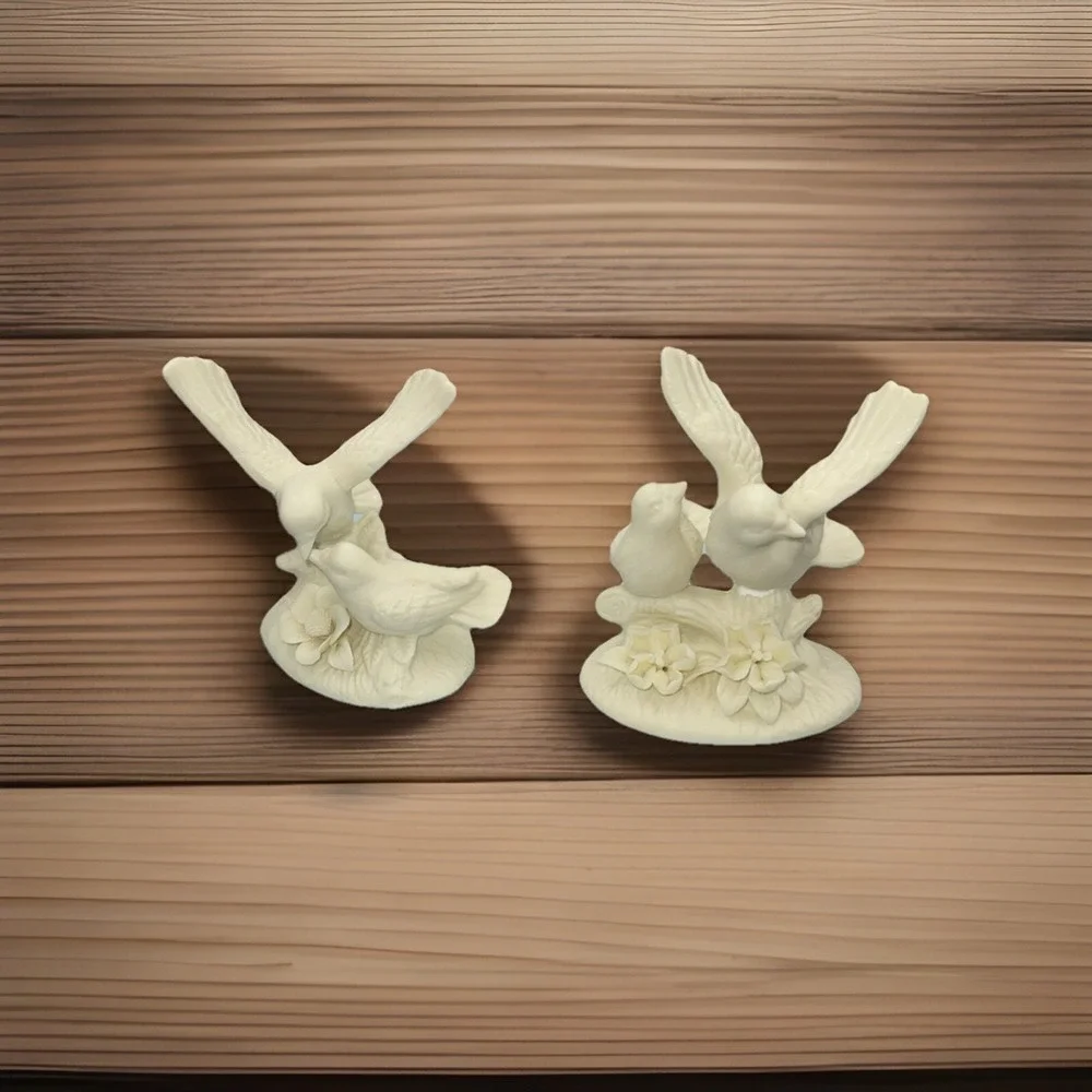 White Doves Bisque Porcelain Set Of‎ 2 Love Birds